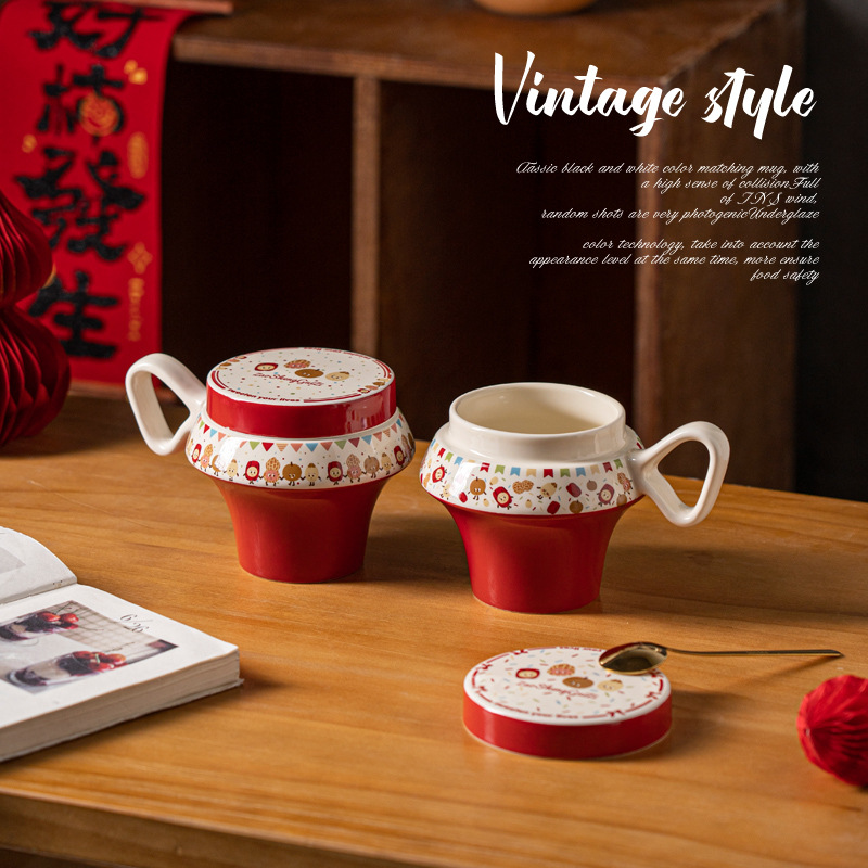 뚜껑이 있는 창의적인 디자인의 세라믹 커피잔, 빨간색. - Coffee Or Tea Please 리뷰 및 가격